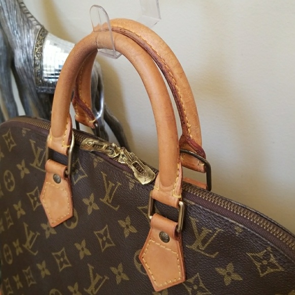 Authentic Louis Vuitton Alma PM - Picture 3 of 8